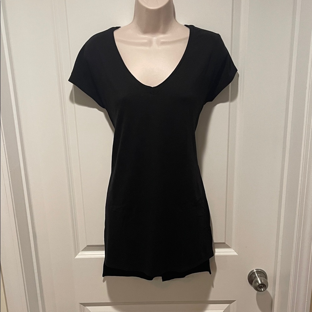 White House Black Market Black Short Sleeve Tee